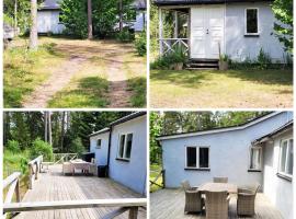 Nice holiday home at Gotlands most child-friendly beach outside Slite，位于Slite的酒店