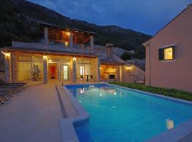 Luxury Panorama Villa Dia - Happy Rentals，位于Brsečine的酒店