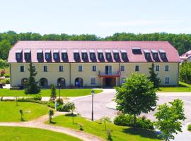 Hotel Dvorac Jurjevec，位于Lekenik的酒店