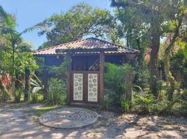 Casa da Lívia - Ilha do Mel，位于巴拉那瓜的度假屋