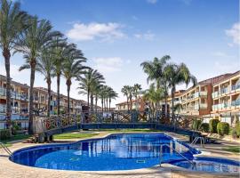 Apartamento Port Marino Piscina Parking Gratis y Terraza en Cambrils，位于坎布里尔斯的酒店