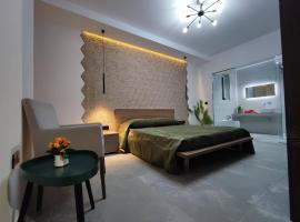 B8 Luxury Suites - brand NEW - just 2 mins from the beach，位于圣保罗湾城的旅馆