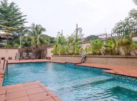 KL Secret Karaoke Private Pool Villa，位于安邦的别墅