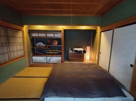 Double Futon random room Local house stay - Vacation STAY 29543v，位于飞騨市的酒店