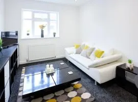 A Modern & Welcoming Apartment