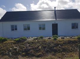 Beautiful 3-Bed House close to Ballybunion，位于特拉利的酒店