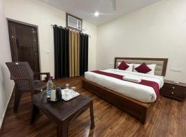 Hotel Badal Inn - Safdarjung Enclave，位于新德里Safdarjung Enclave的酒店