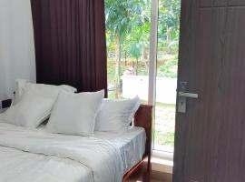 Crop and Food Farm Stay，位于Ferokh的酒店