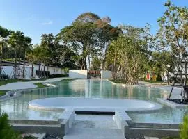 The Season Resort