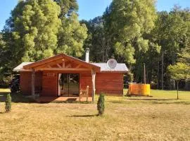 Cabaña con tinaja entre Villarrica y Lican Ray