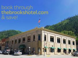The Brooks Hotel Restaurant and Lounge，位于华莱士华莱士矿业博物馆附近的酒店