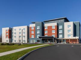 TownePlace Suites by Marriott Geneva at SPIRE Academy，位于Geneva的酒店