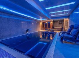 Luxurious Villa in Prevalla，位于普雷瓦莱的酒店