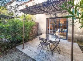 Awesome Home In Saint-Laurent-De-La-Cabrerisse