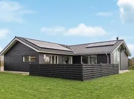 Stunning Home In Tarm With Kitchen