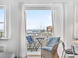 Awesome Apartment In Rudkøbing With House Sea View，位于鲁德克丙的酒店