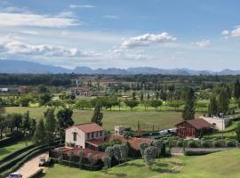 Toscana Pool Villa Khao Yai，位于北冲的酒店