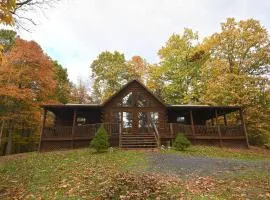 Seventh Heaven - Hot Tub, Pet Friendly, Grill, Wifi, Deck, Covered Porch, Family Friendly, Kid's Loft, King Bed