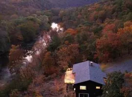 River View Cabin - Mountain Views