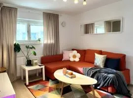 Relax by the Sea 4 Min to Beach Free Parking