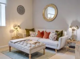Stylish Modern Town Centre Flat