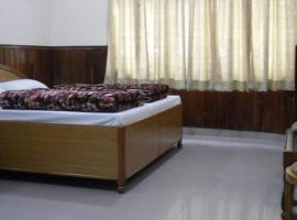 OM Kutir Badrinath Dham，位于巴德里纳特的酒店