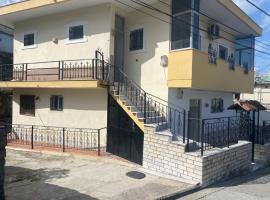 Stone City Gjirokaster Getaway，位于吉诺卡斯特的酒店