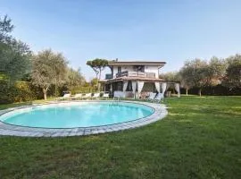 Angenehmes Haus in Pieve Vecchia mit privatem Garten