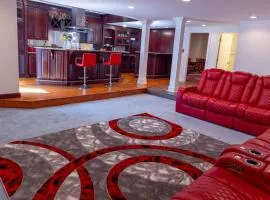 Luxurious Private Basement Suite in Ashton
