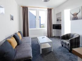 Helensburgh Holiday Apartment，位于海伦斯堡的酒店