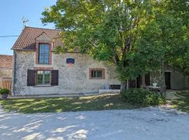 Maison de campagne rénovée à 1h de Paris, avec jardin clos, 4 chambres et équipements familiaux - FR-1-590-164