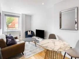 Smart 1 Bed Apartment in the Heart of Eastleigh