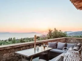 Mani Panoramic Views - Private Sunny Retreat