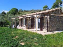 Casa vacanze in pietra Il Nibbio Reale，位于森普罗尼亚诺的酒店