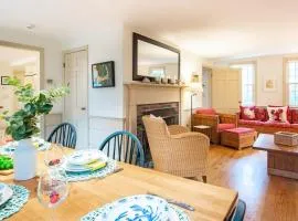 Fantastic Home by Eldridge Park