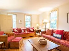 Fantastic Home by Eldridge Park