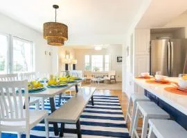 Gorgeous Home with Game Room Dog Welcome