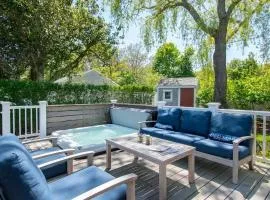 Walk to Ryder Cove Wet Bar & Hot Tub