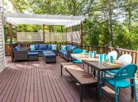 Full Sand Volleyball Court Walk to Pond