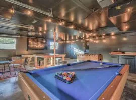 4BD With Game Lounge Hot tub Dog Friendly USAFA