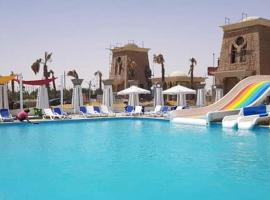 LASIRENA MANI EGYPT-Family Only，位于艾因苏赫纳的酒店
