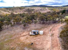 Cabernet Tiny House，位于Windeyer的小屋