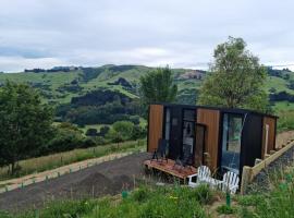 Kukupa Puni at Akaroa Lavender，位于Duvauchelle的豪华帐篷营地