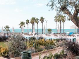 Valerio Resort beach club，位于玛格丽塔萨沃亚的酒店