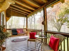 Peaceful Luray Cabin with Hot Tub, Deck and Fire Pit!