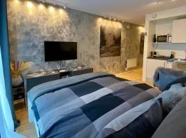 Experience a Cozy Getaway Near Pulpit Rock-A unit