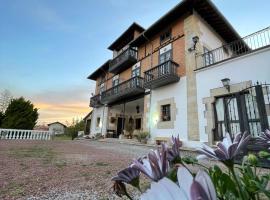 Hotel Palacio La Casona de Cerrazo，位于Cerrazo的酒店