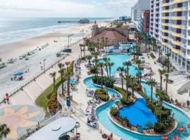 Seaside Splendor! 1BR Oasis with Private Oceanfront Balcony at Wyndham Oceanwalk，位于代托纳海滩的酒店