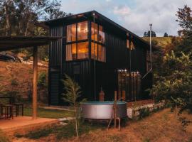 Into The Wild Cabin，位于贡萨尔维斯的豪华帐篷