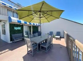 Rooftop Terrace 2 Bedroom Key Lime Suite - Perfect View, Central Location